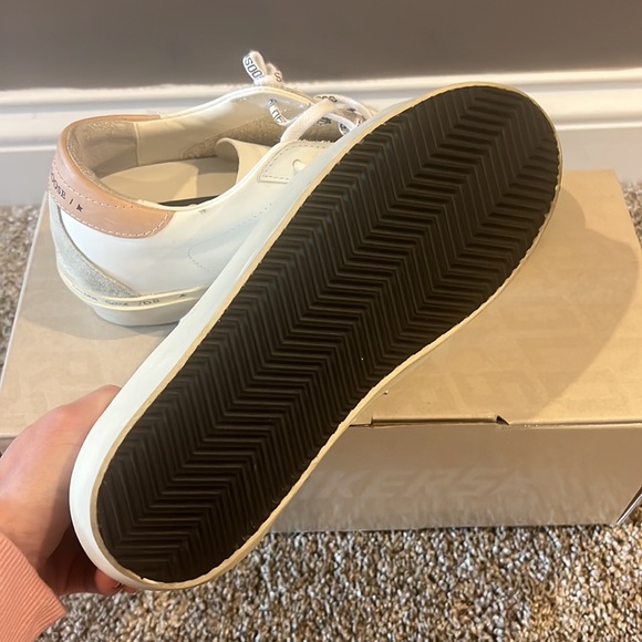 Golden Goose Hi Star Sneakers - Picture 2 of 5